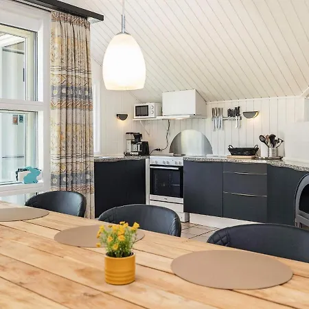 בית נופש 6 Person Holiday In Oksb L